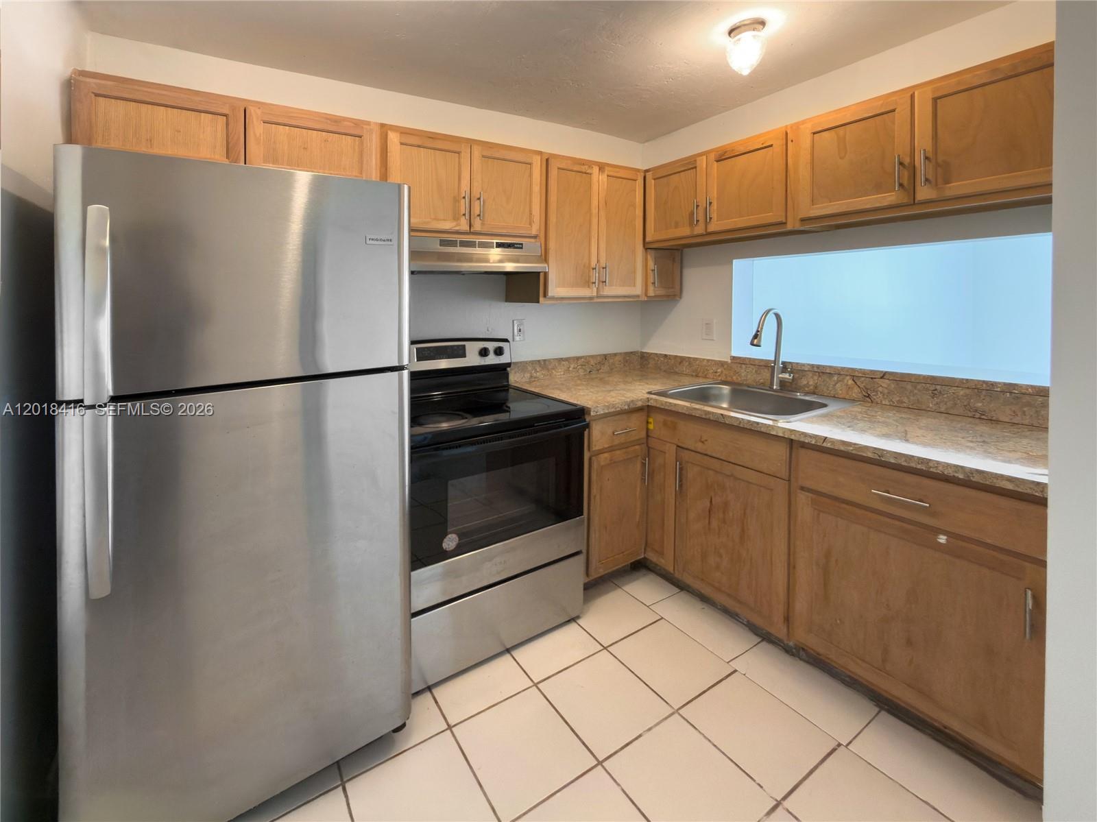 496 NW 165th St Road