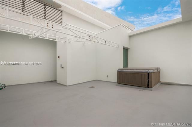 92 SW 3rd Street