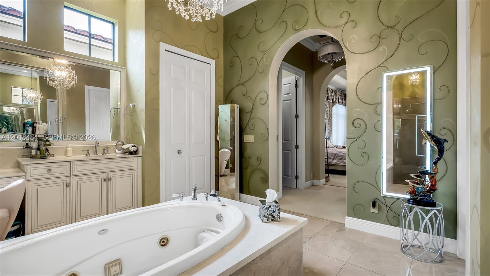 9587 Exbury Court