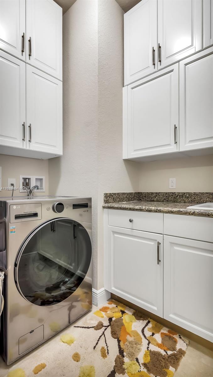 9587 Exbury Court