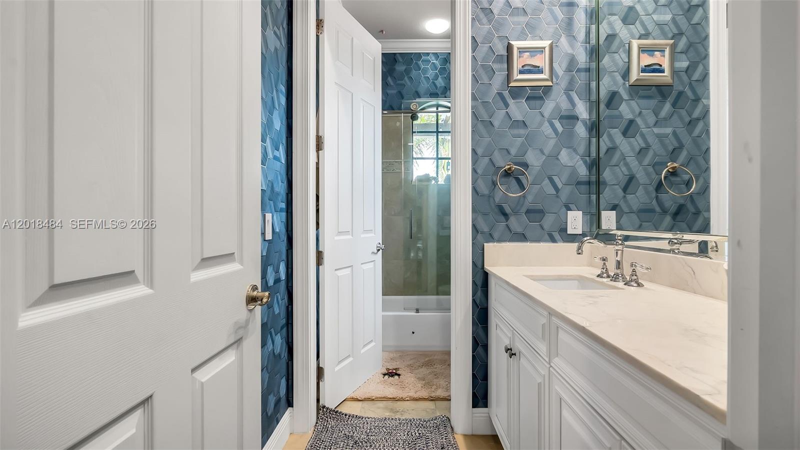 9587 Exbury Court