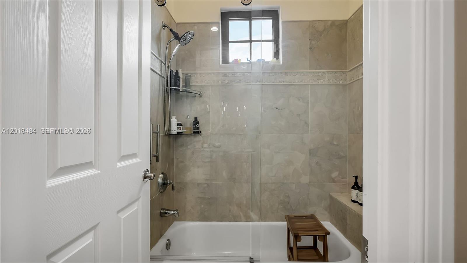 9587 Exbury Court