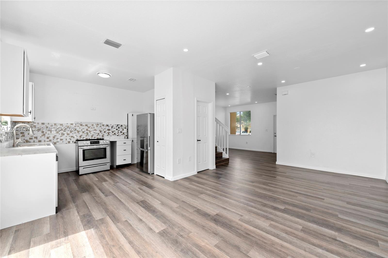 2445 SE 14th Avenue