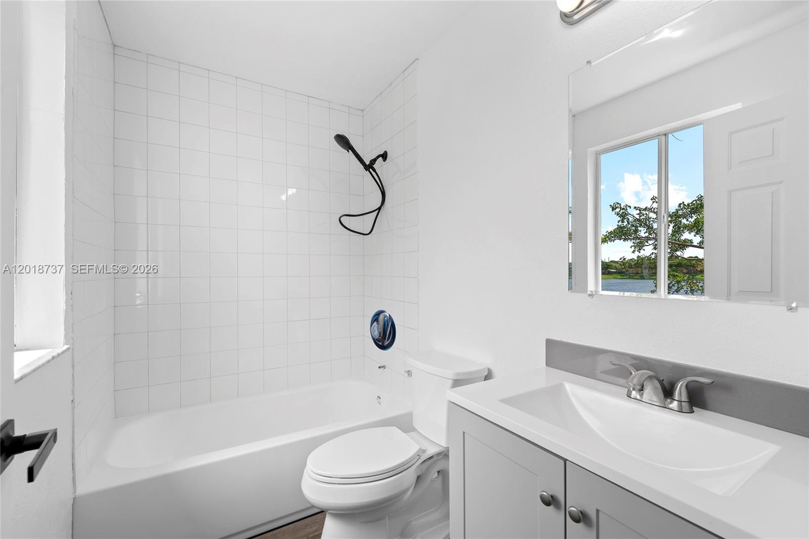 2445 SE 14th Avenue