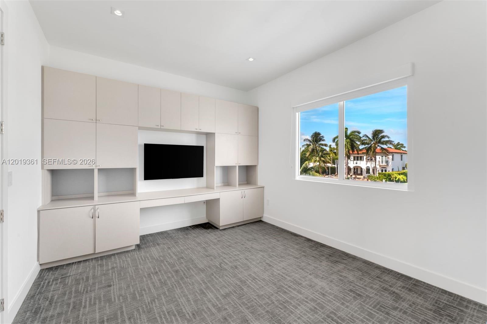 13040 N Bayshore Drive