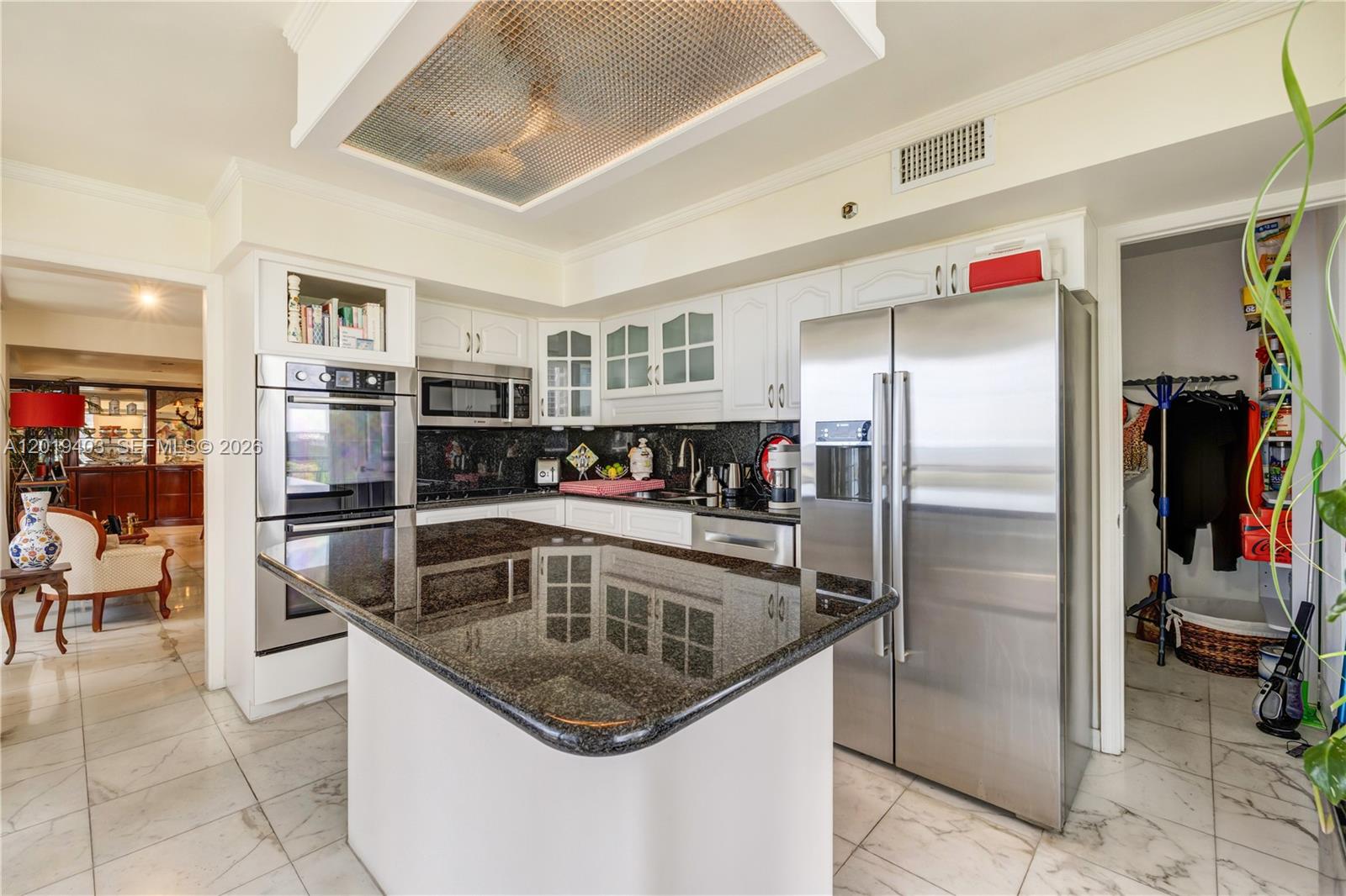 2843 S Bayshore Drive