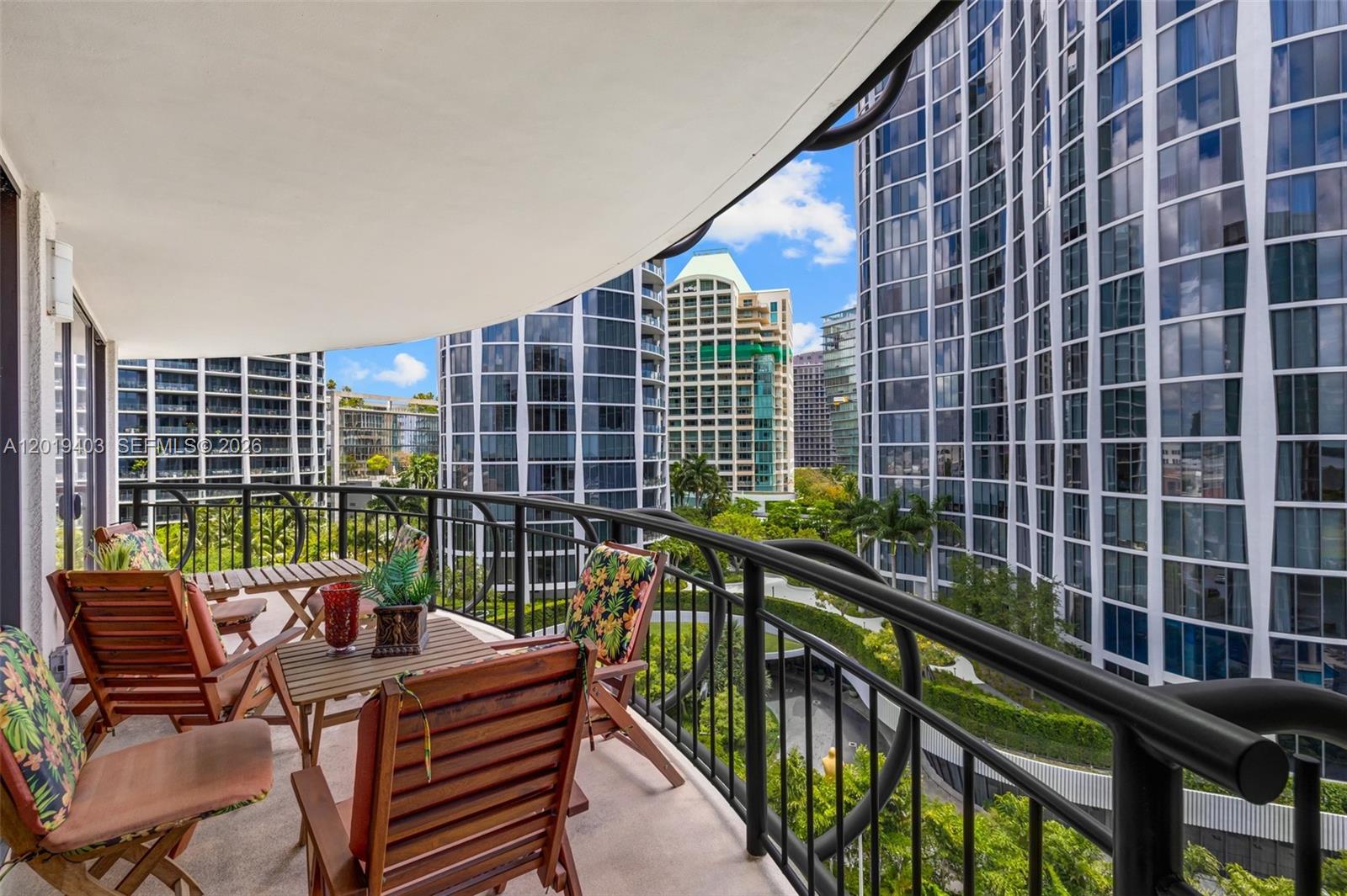 2843 S Bayshore Drive