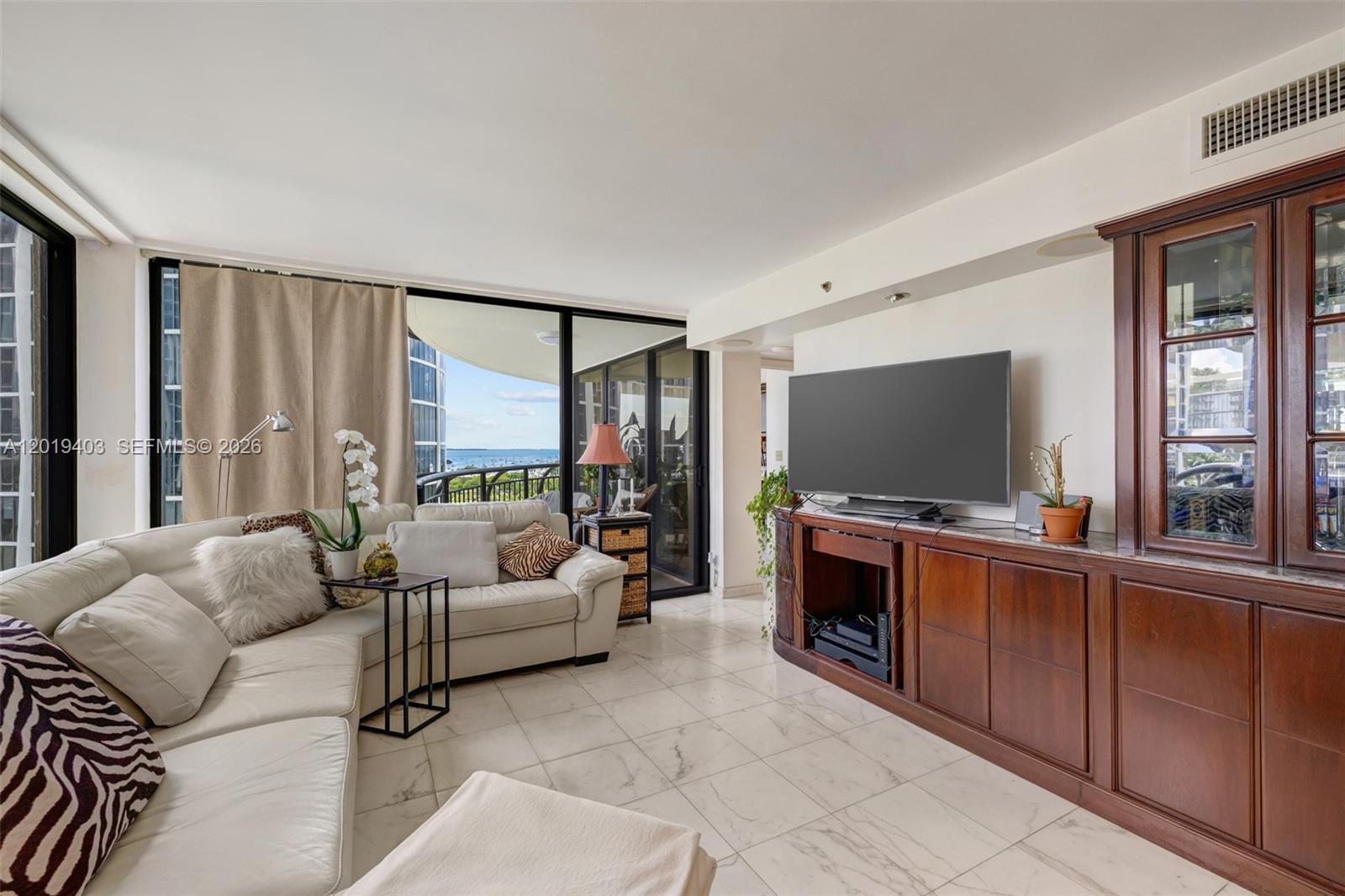 2843 S Bayshore Drive