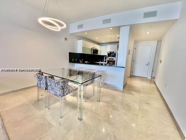 17121 Collins Avenue