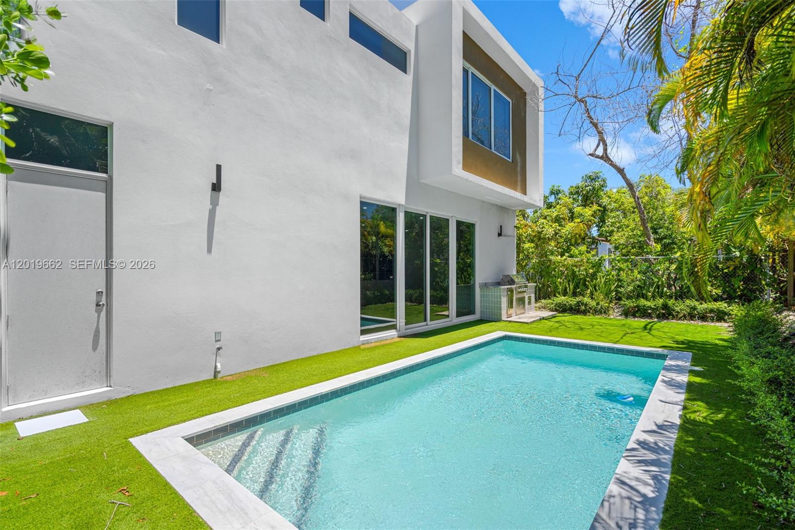 1816 SW 23rd Street