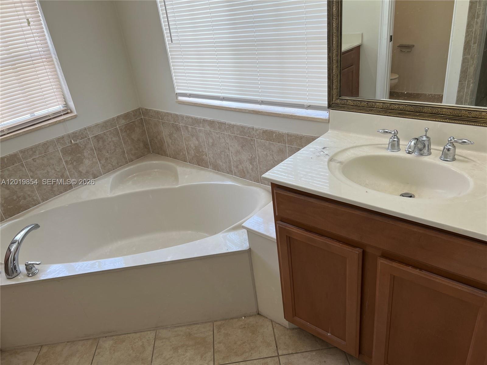 14008 SW 274 Terrace