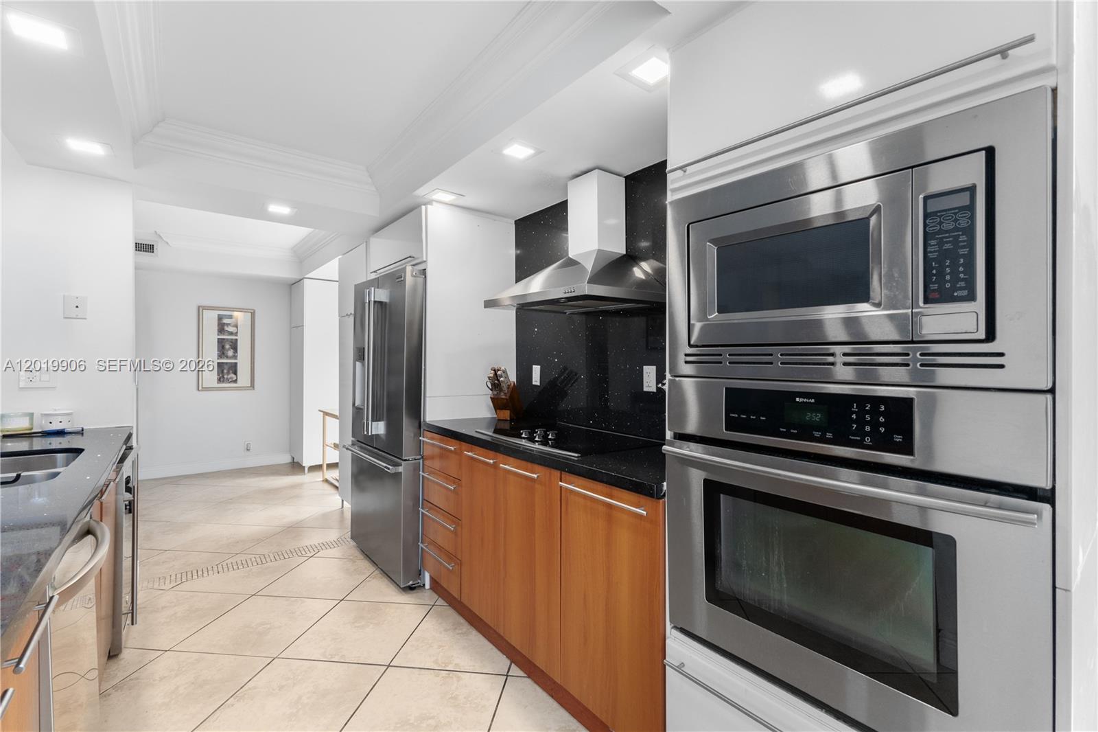 2000 Towerside Terrace