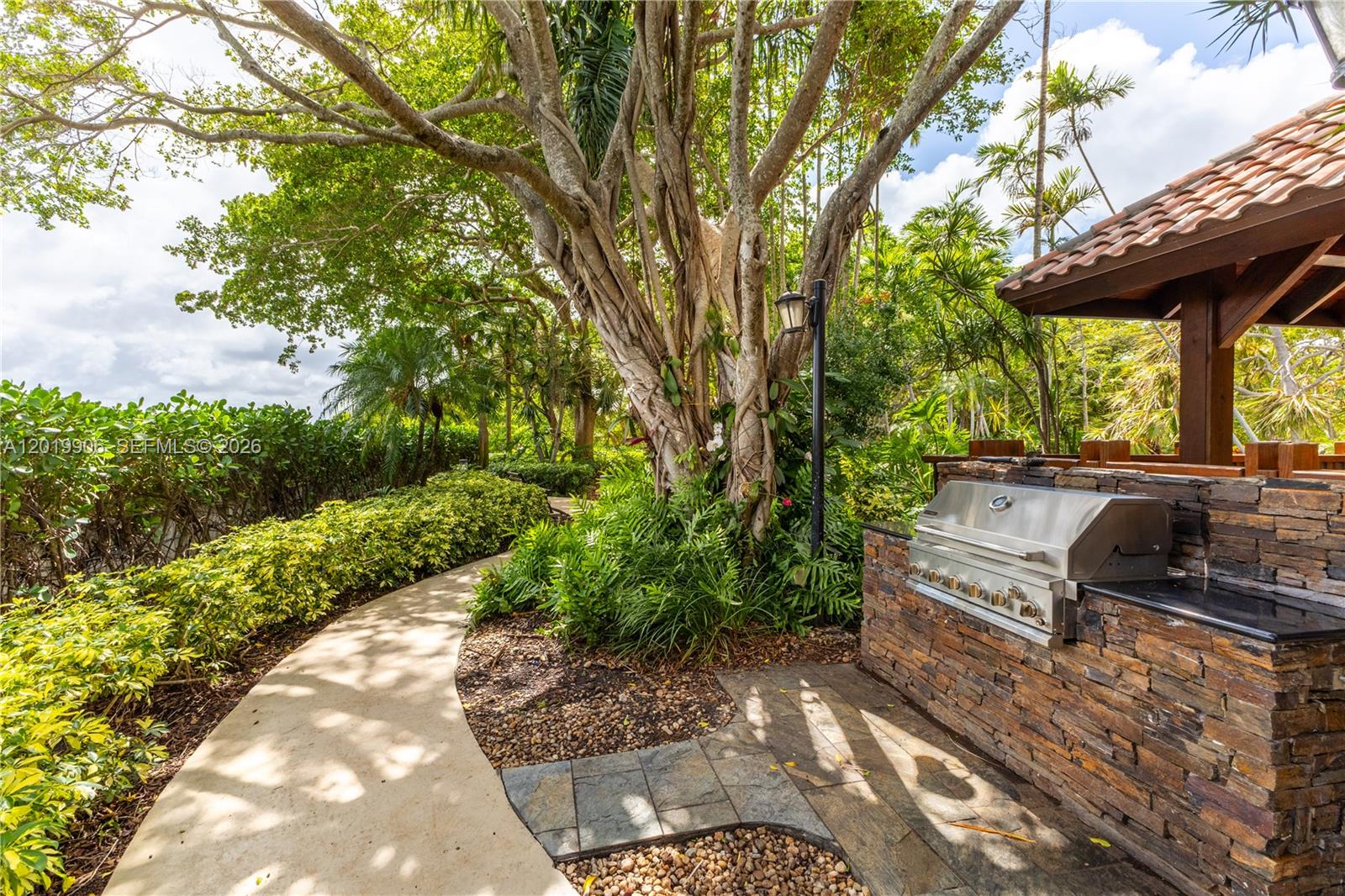 2000 Towerside Terrace