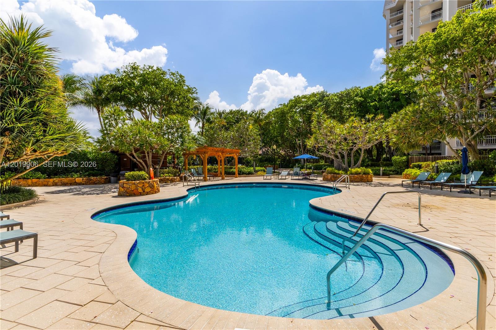 2000 Towerside Terrace