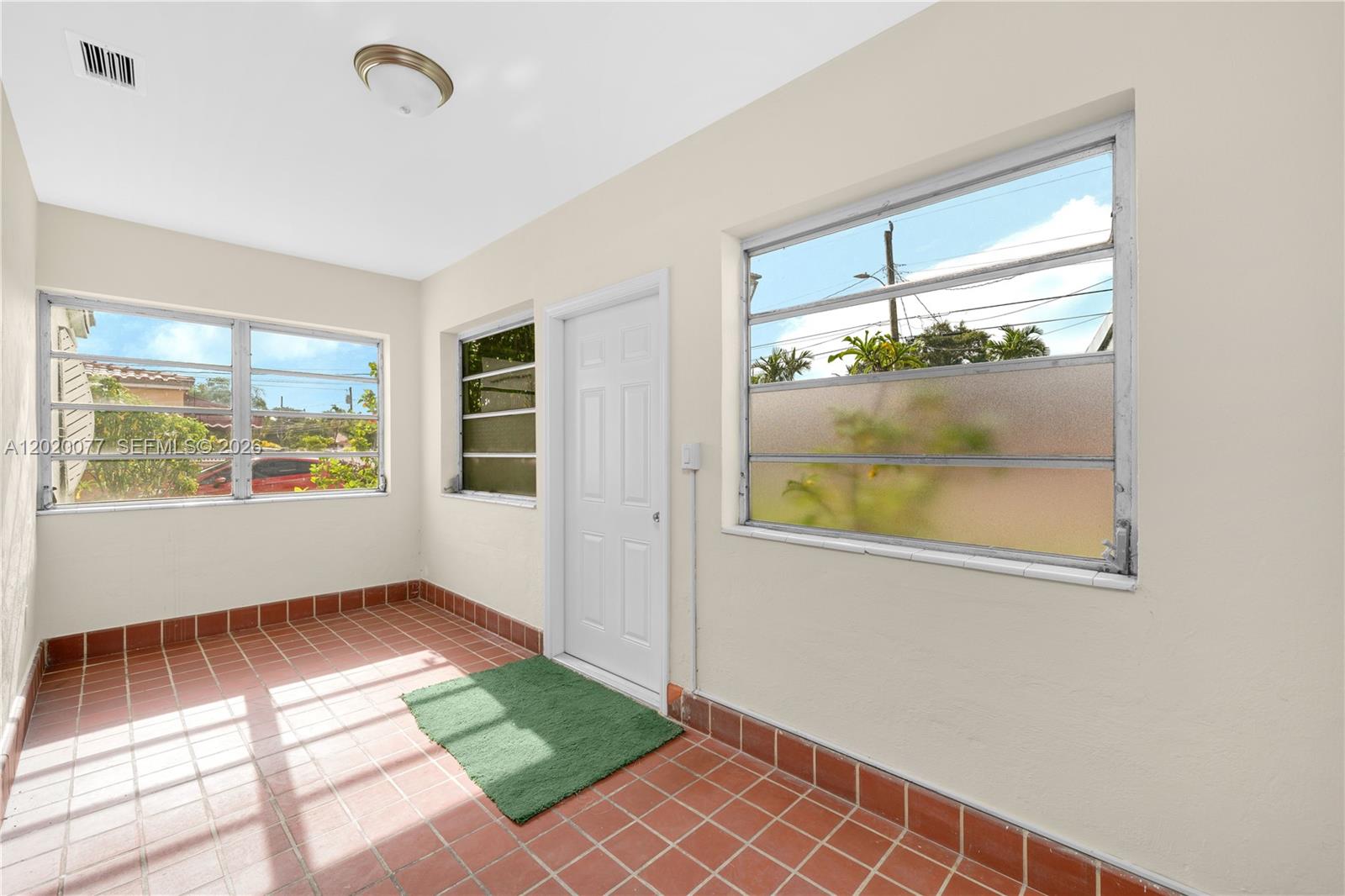 3271 NW 18th Terrace