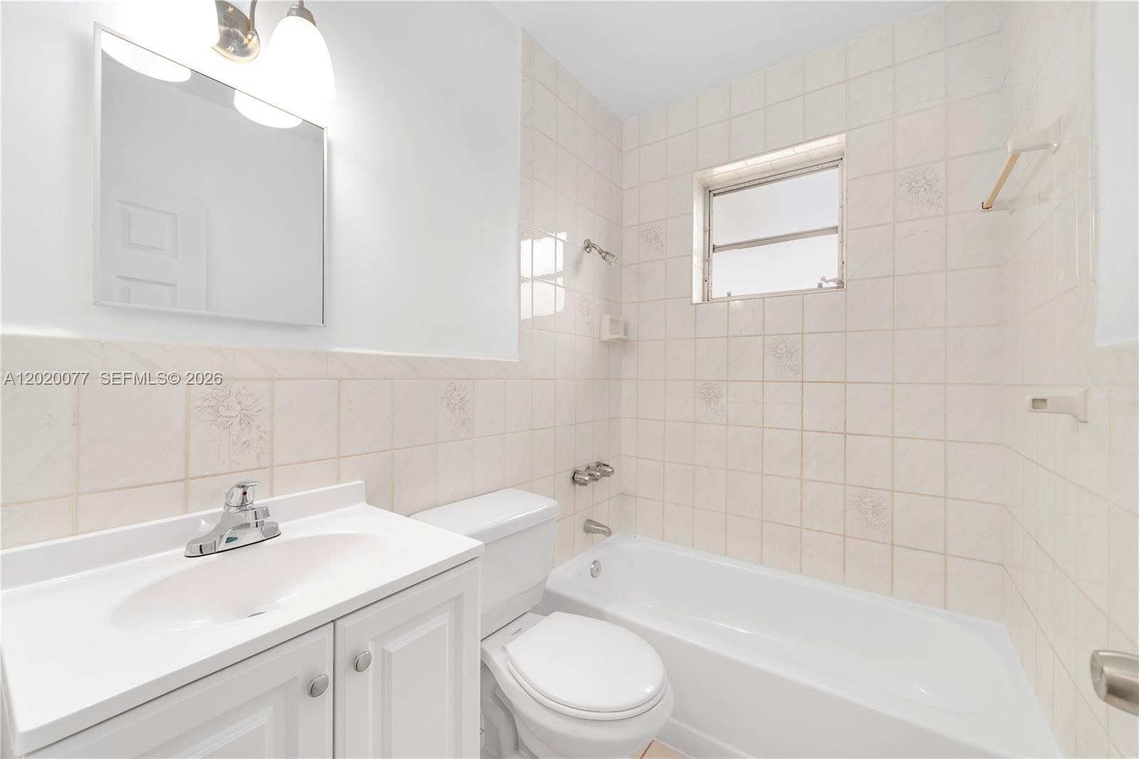 3271 NW 18th Terrace
