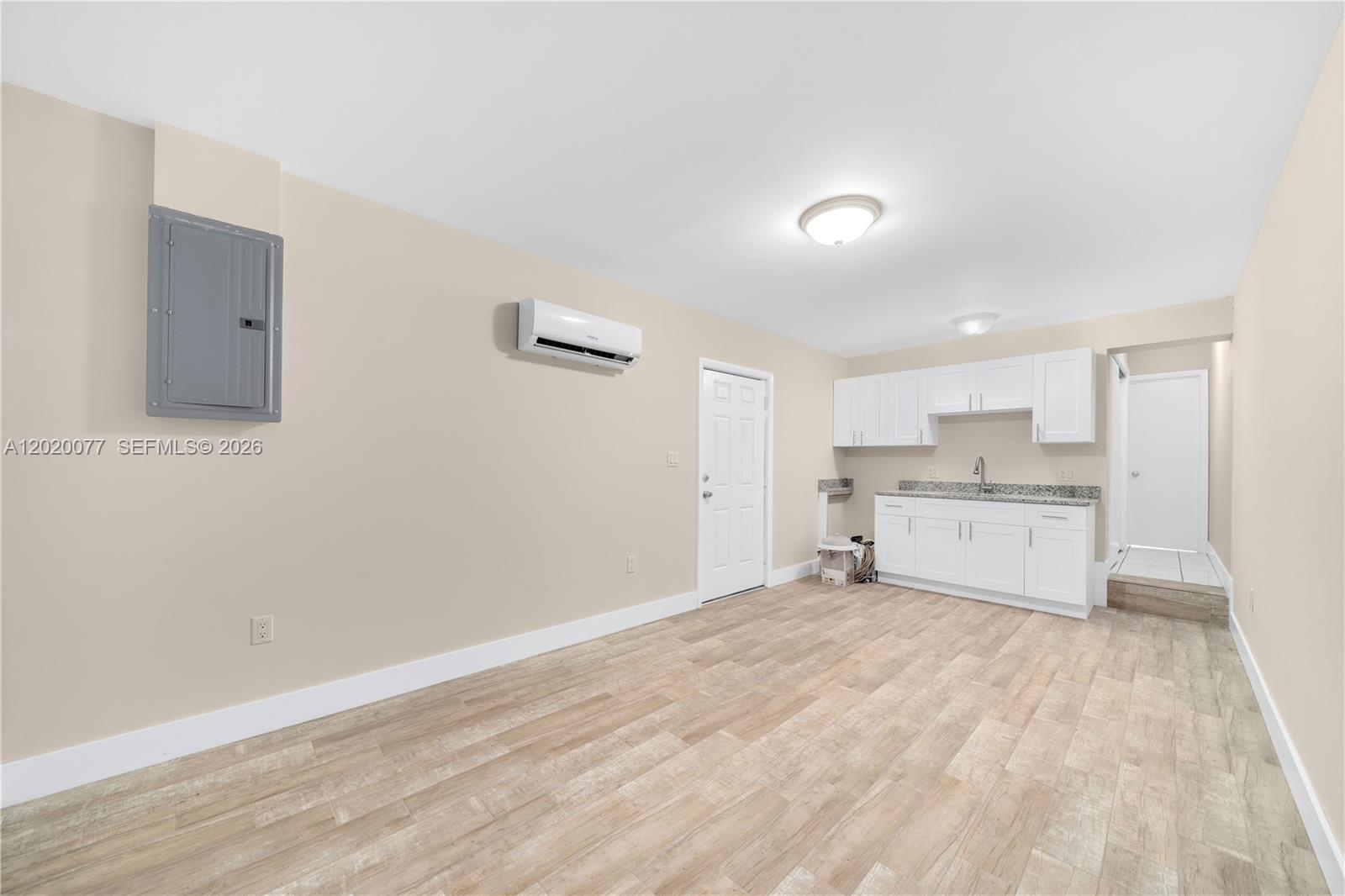 3271 NW 18th Terrace