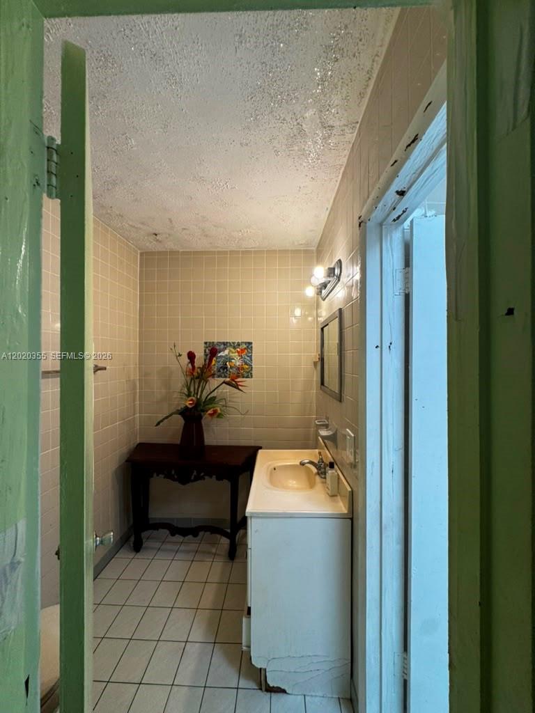 1251 NW 190th Street
