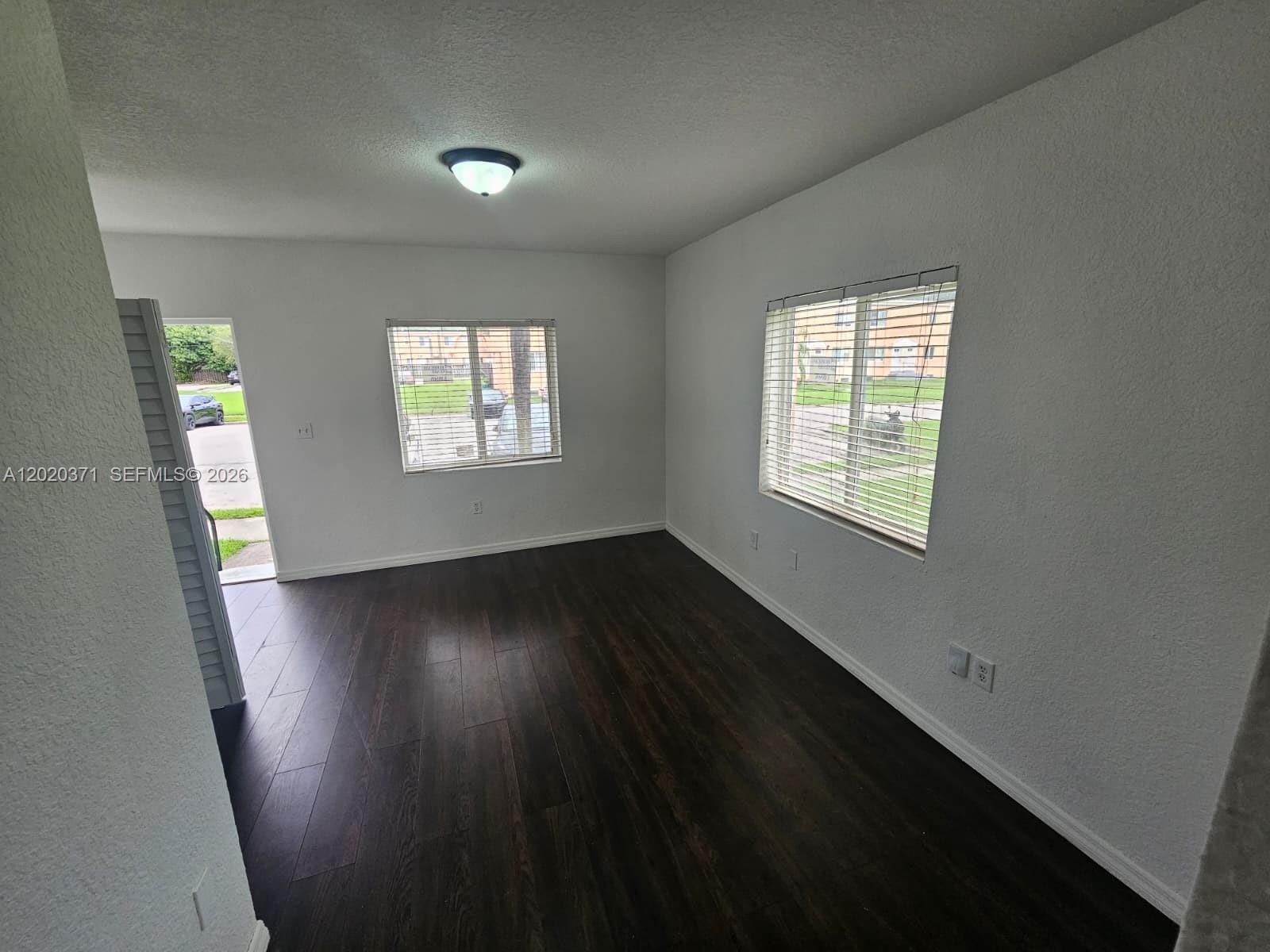 300 NW 84th Terrace