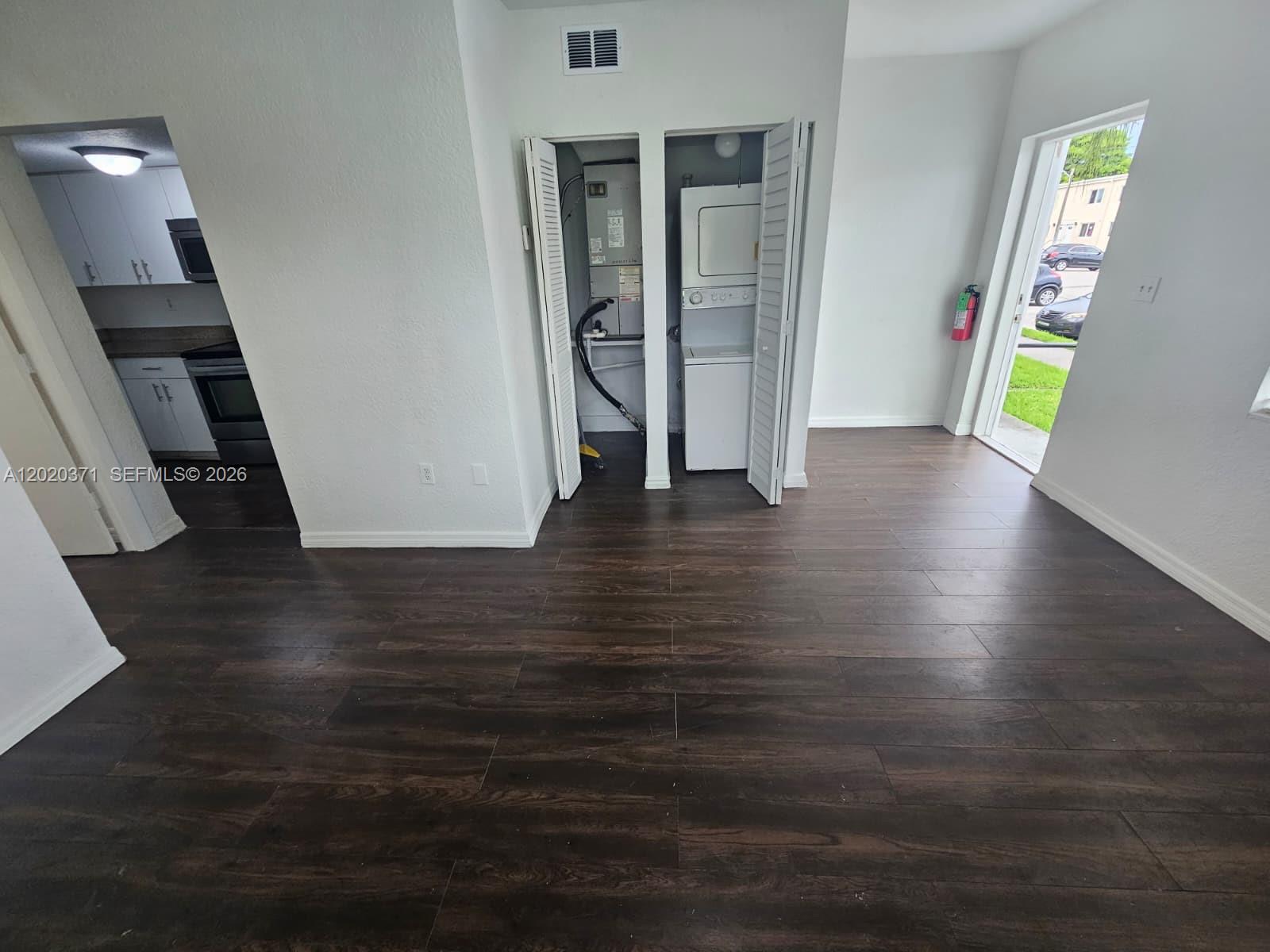 300 NW 84th Terrace