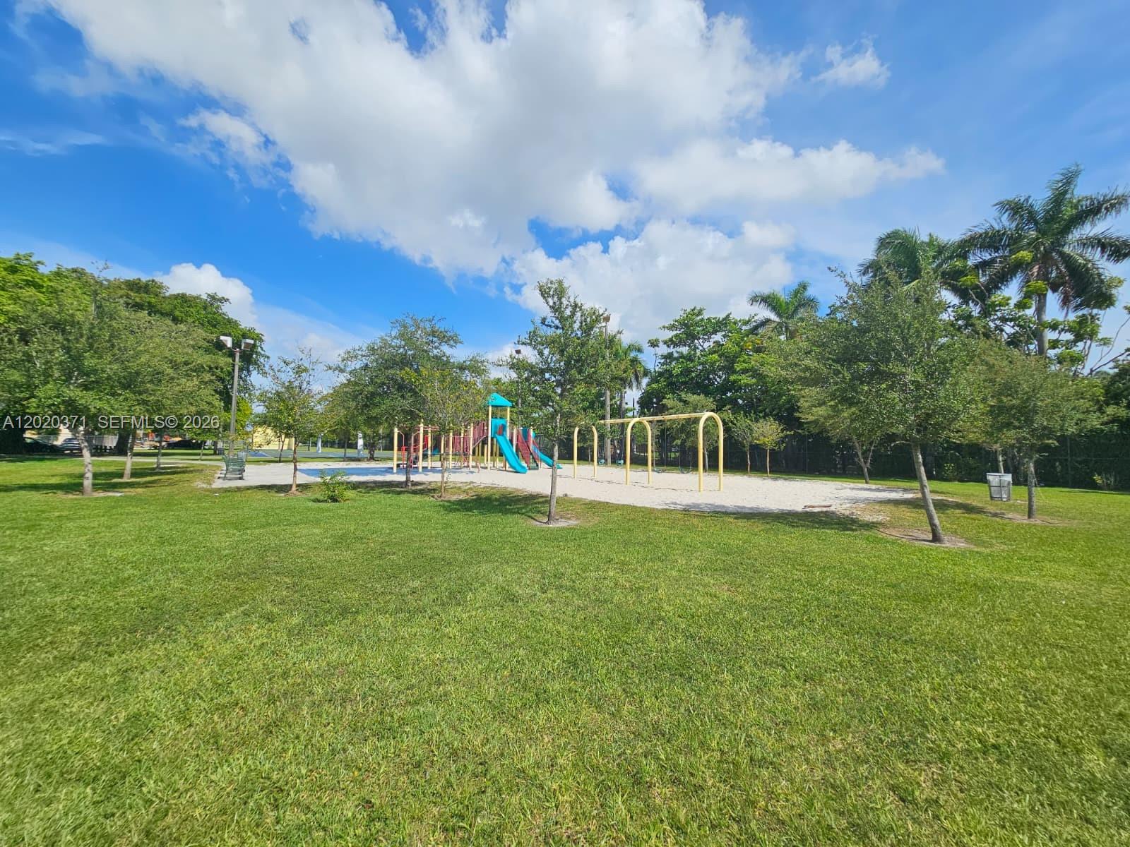 300 NW 84th Terrace