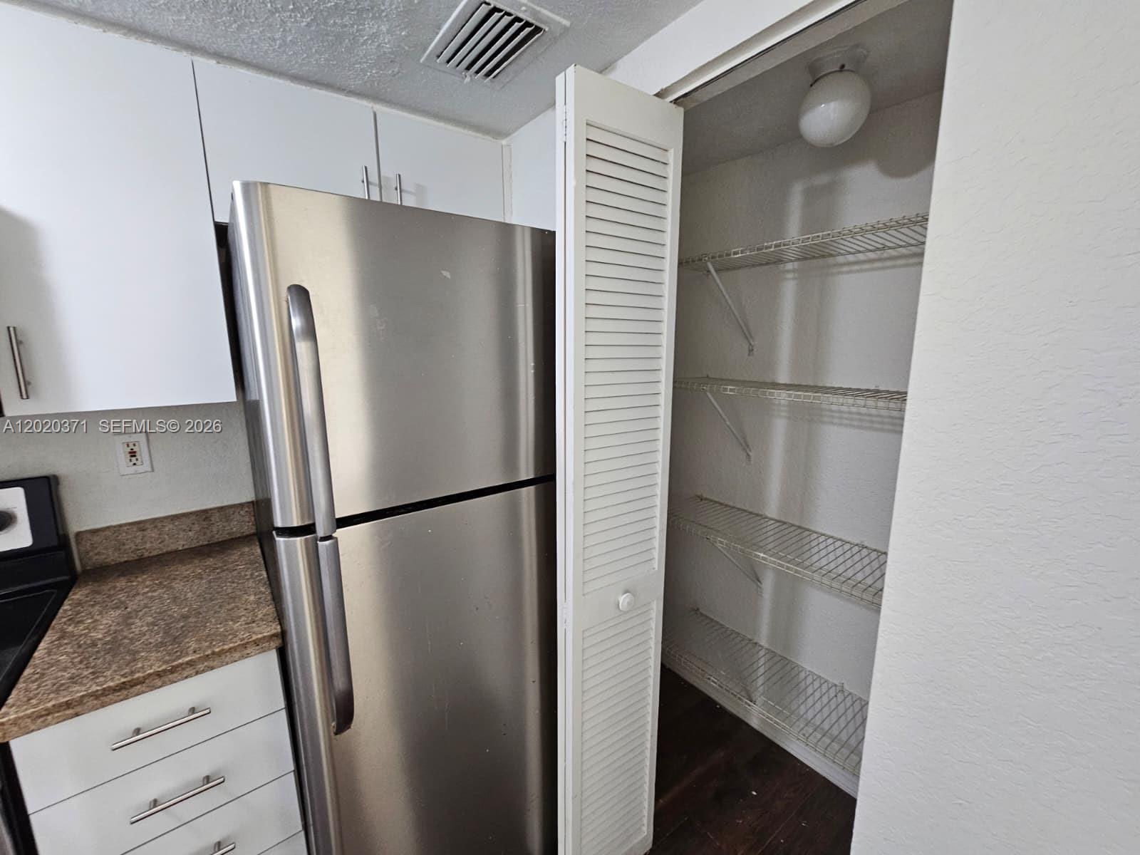 300 NW 84th Terrace
