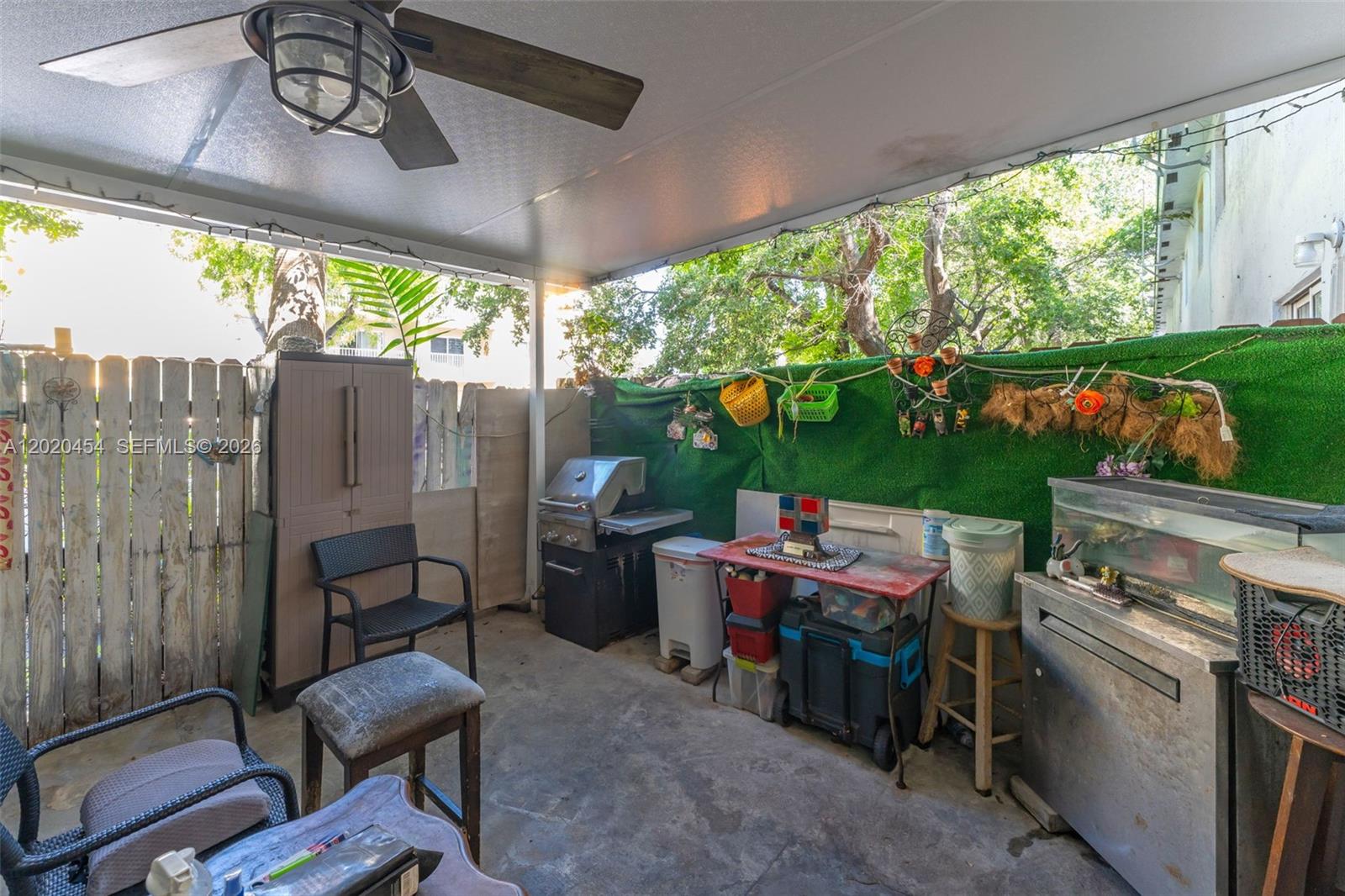 8025 NW 8th Street