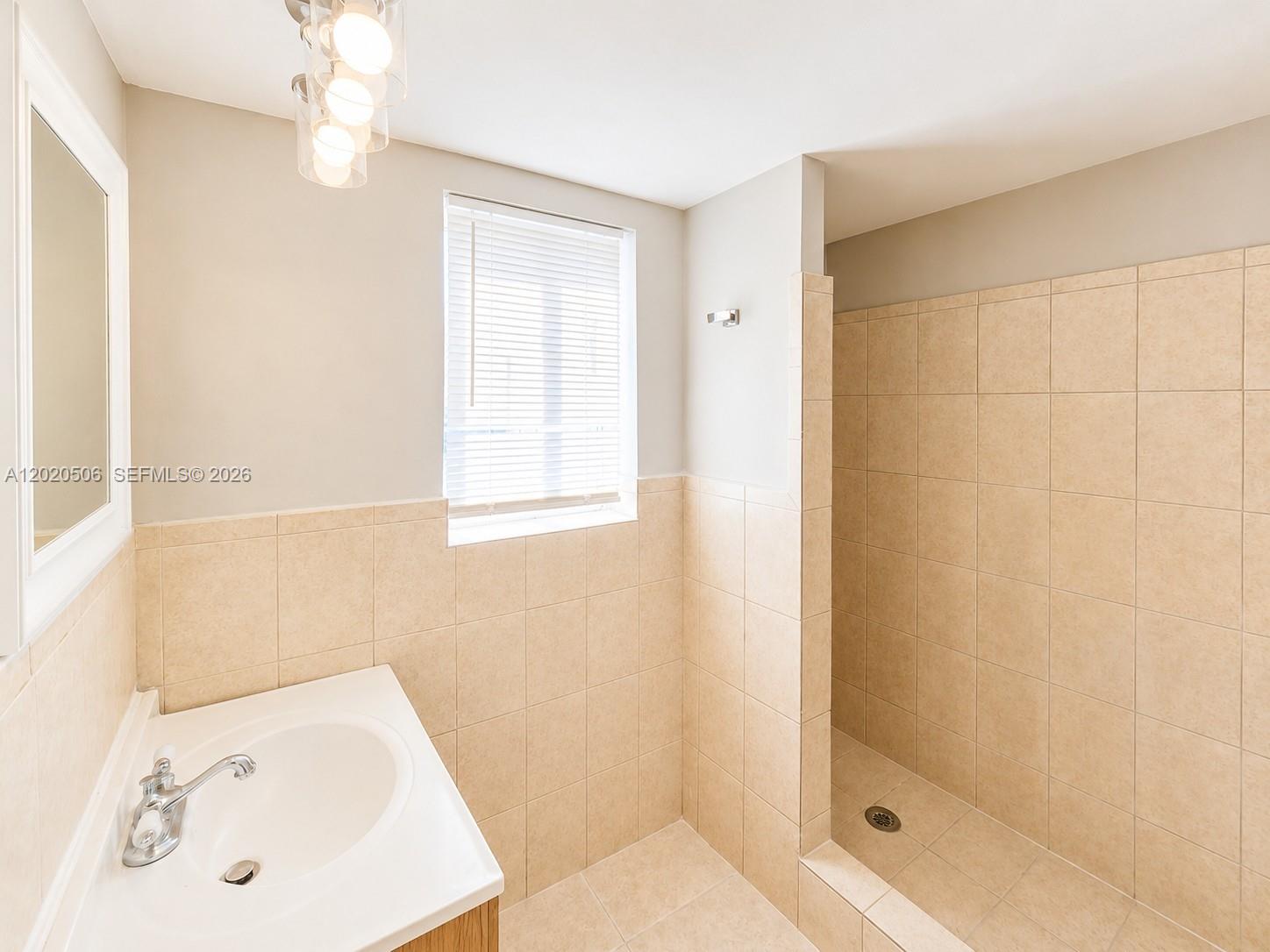 13700 NE 6th Avenue