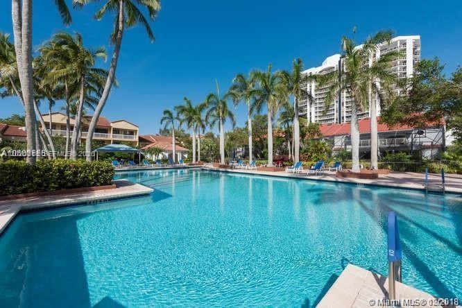 3610 Yacht Club Drive