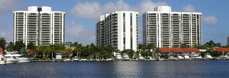 3610 Yacht Club Drive
