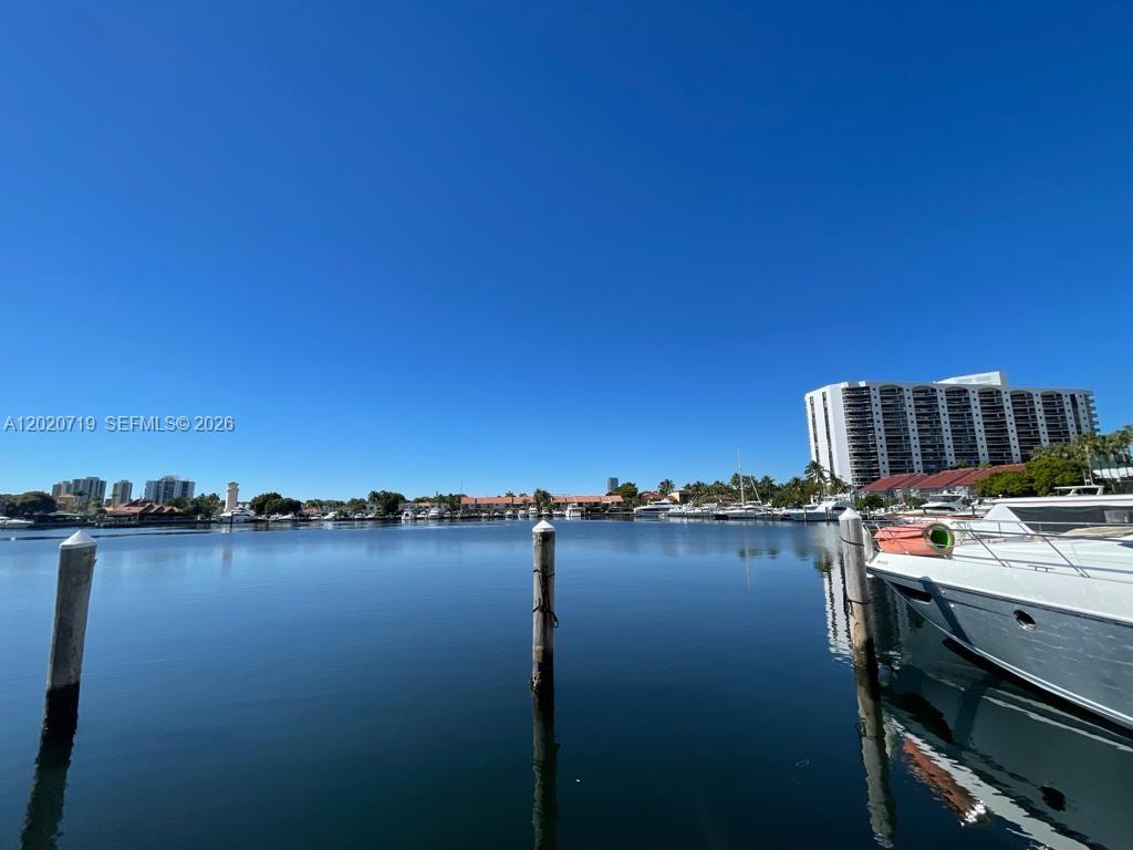 3610 Yacht Club Drive