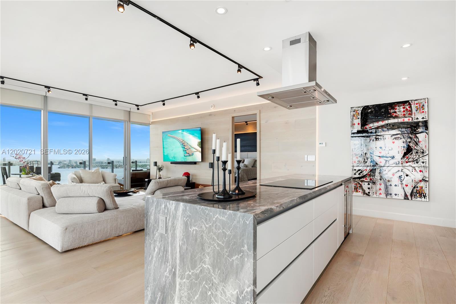 700 NE 26th Terrace