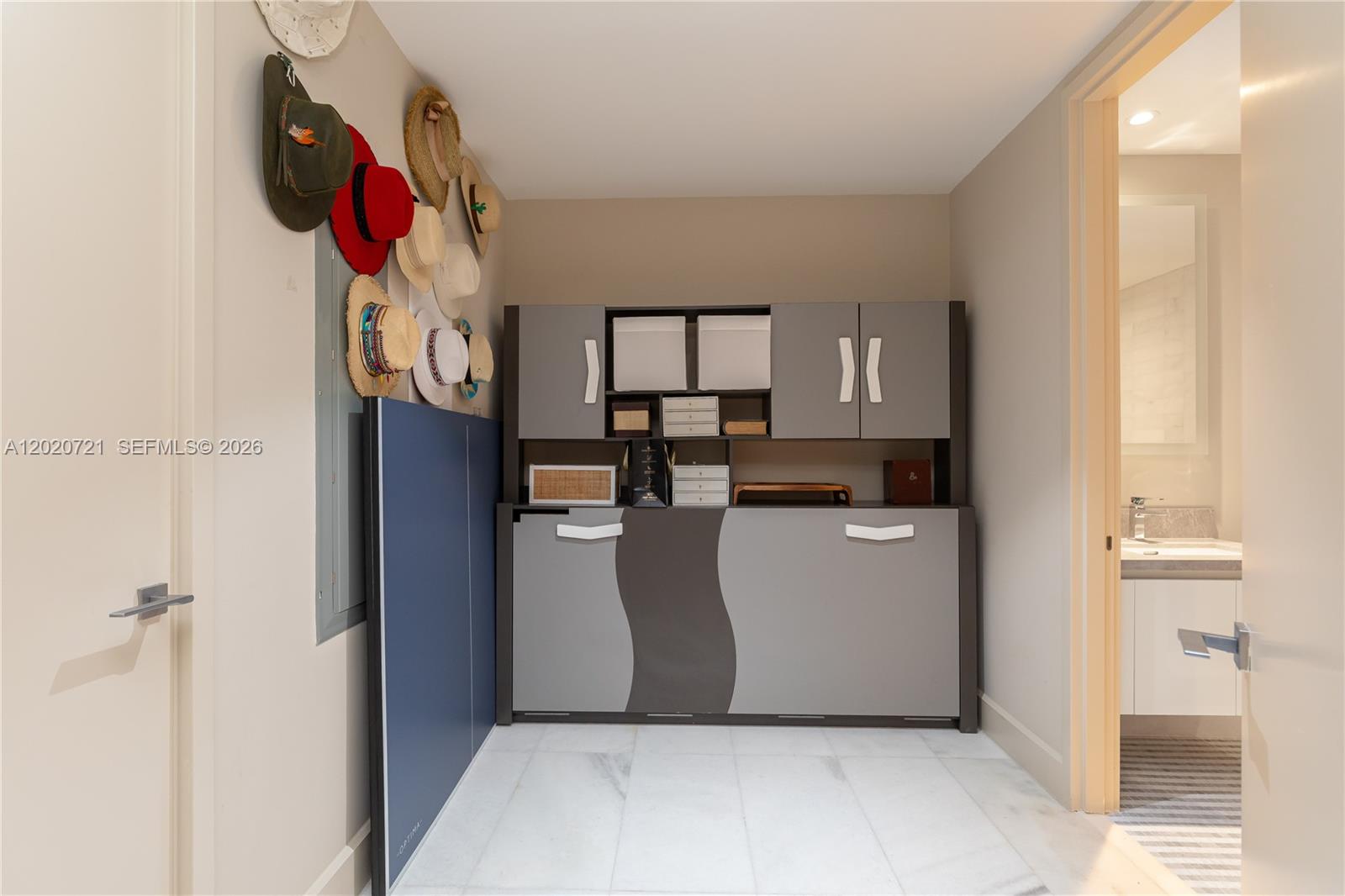 700 NE 26th Terrace