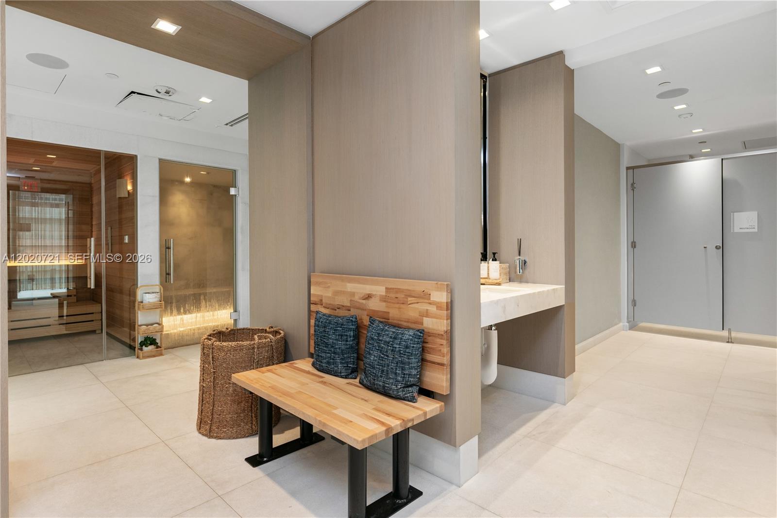 700 NE 26th Terrace