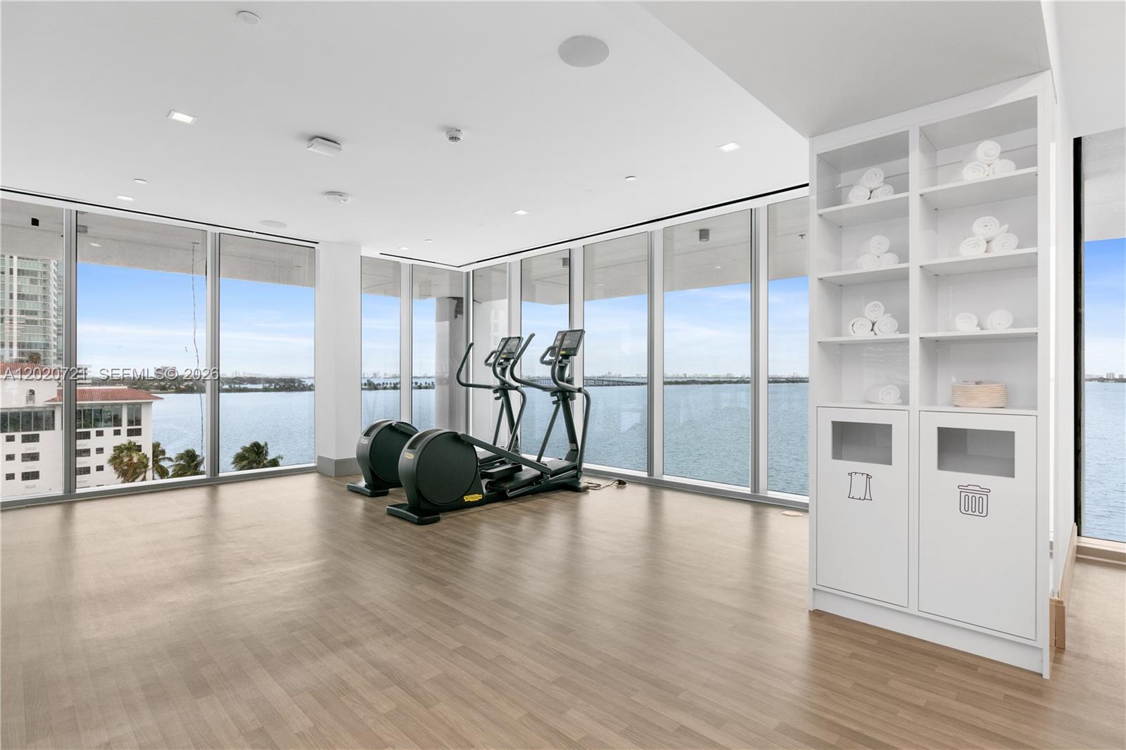 700 NE 26th Terrace