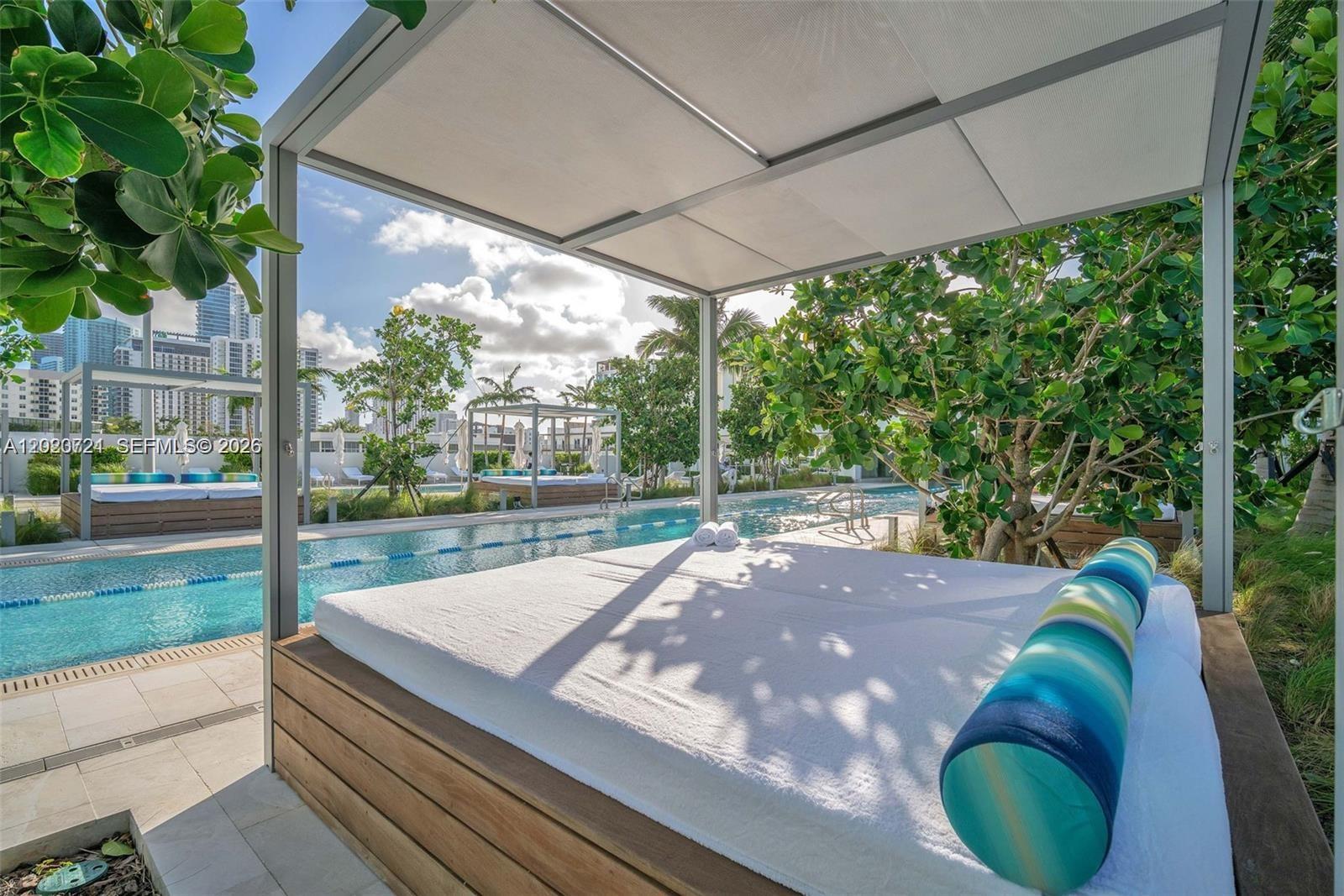 700 NE 26th Terrace