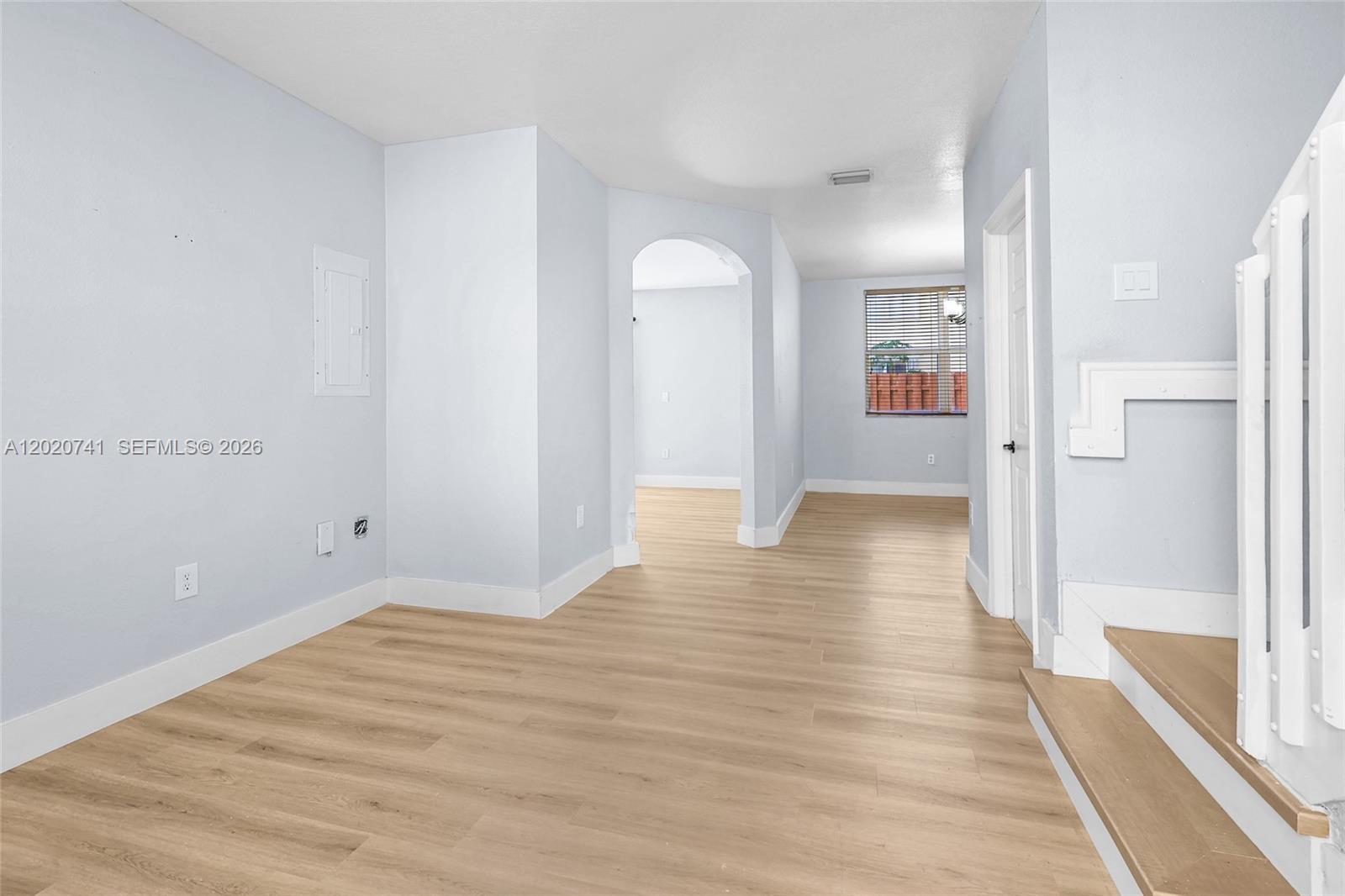 1595 NE 33rd Road