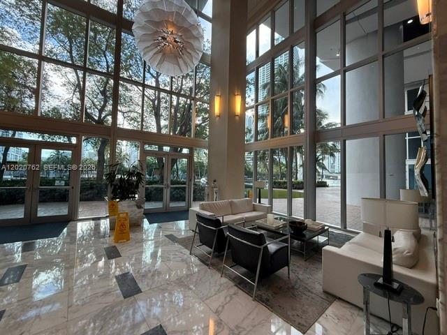 185 SW 7th Street