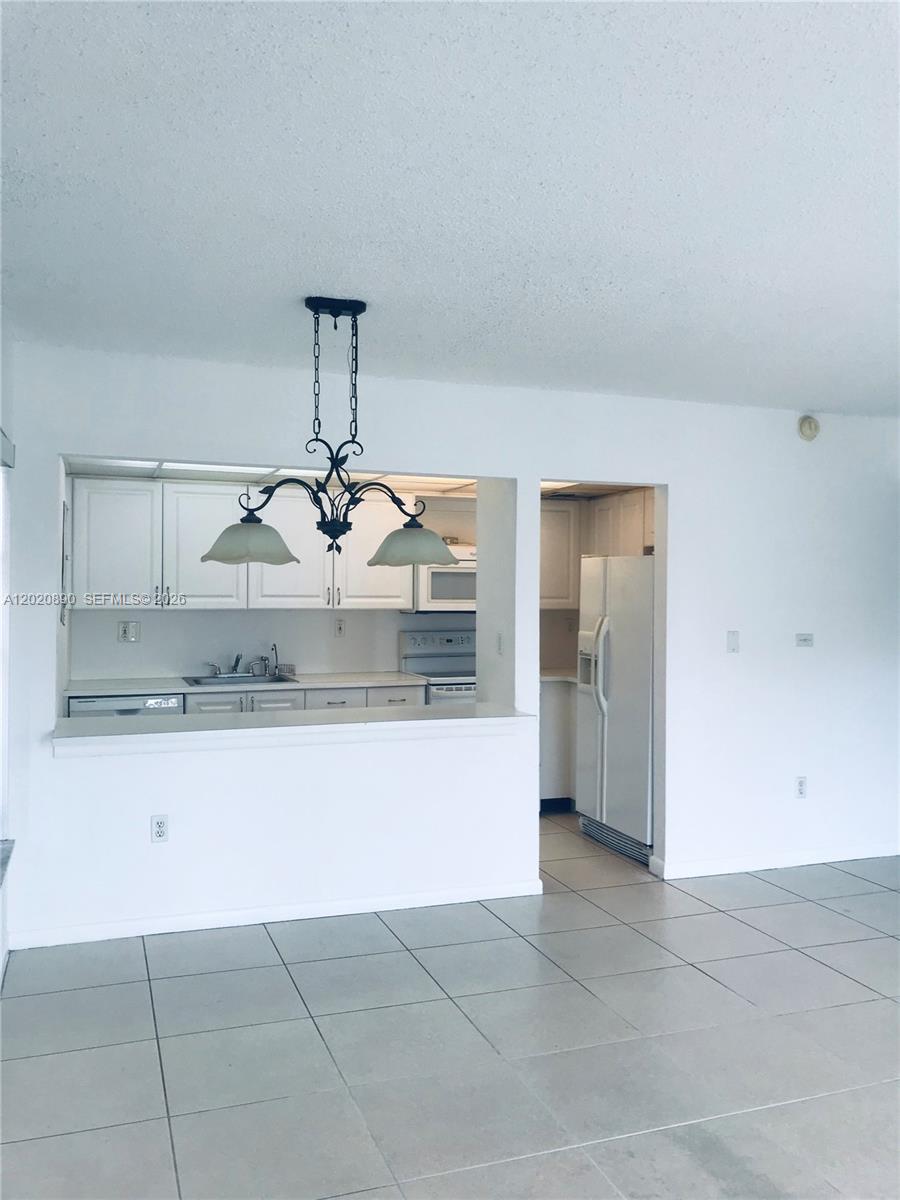 17600 NW 68th Avenue