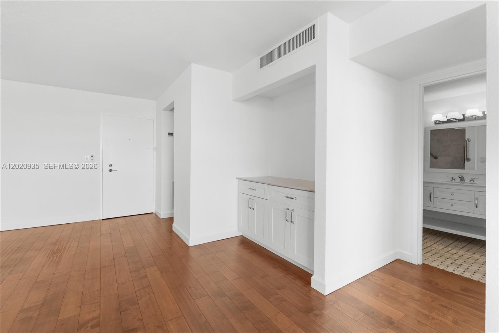 800 West Avenue