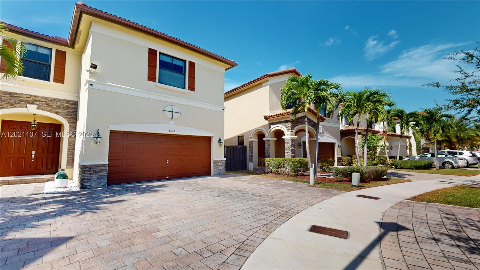8610 NW 101st Place gallery image #2