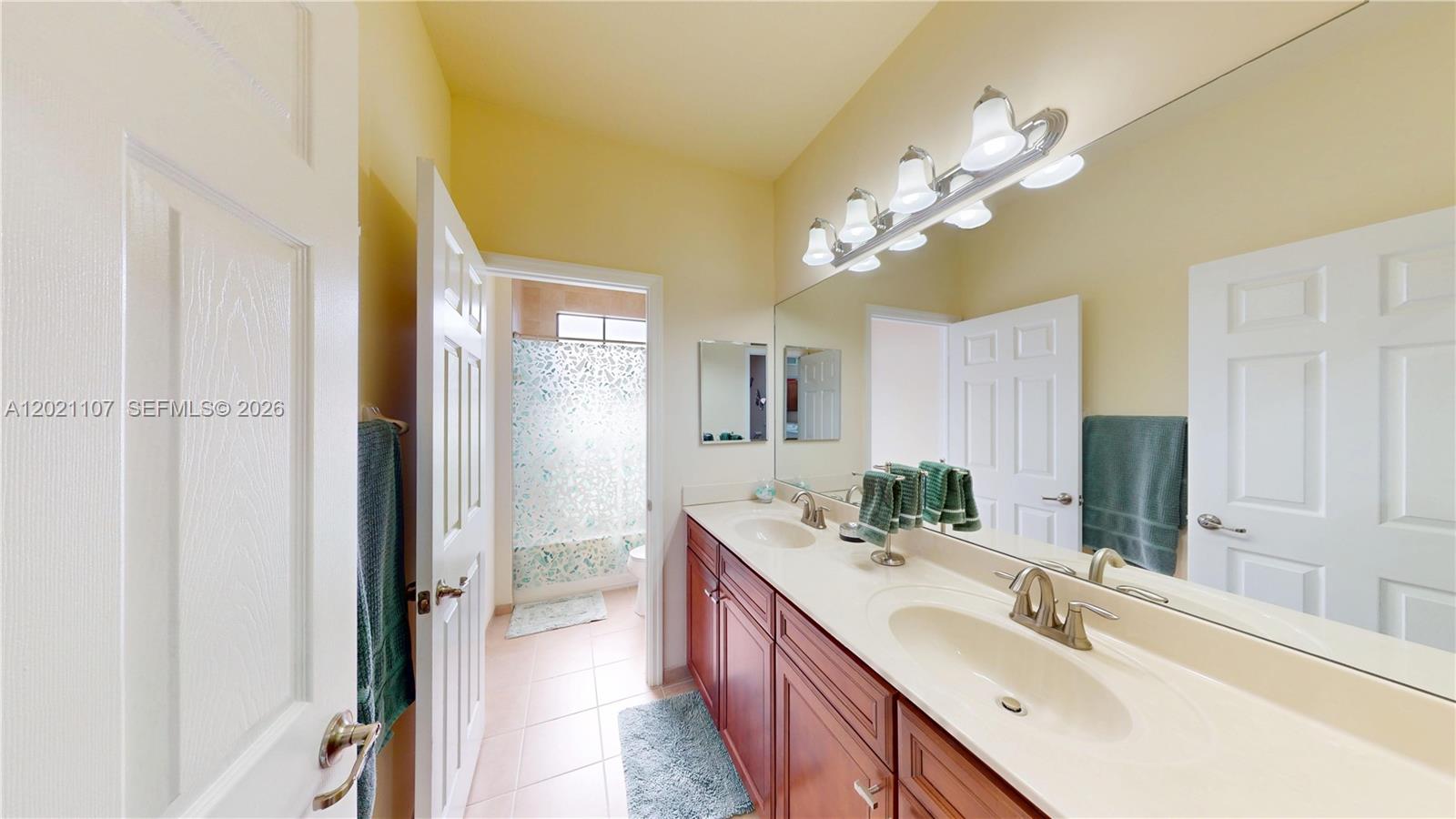 8610 NW 101st Place gallery image #29