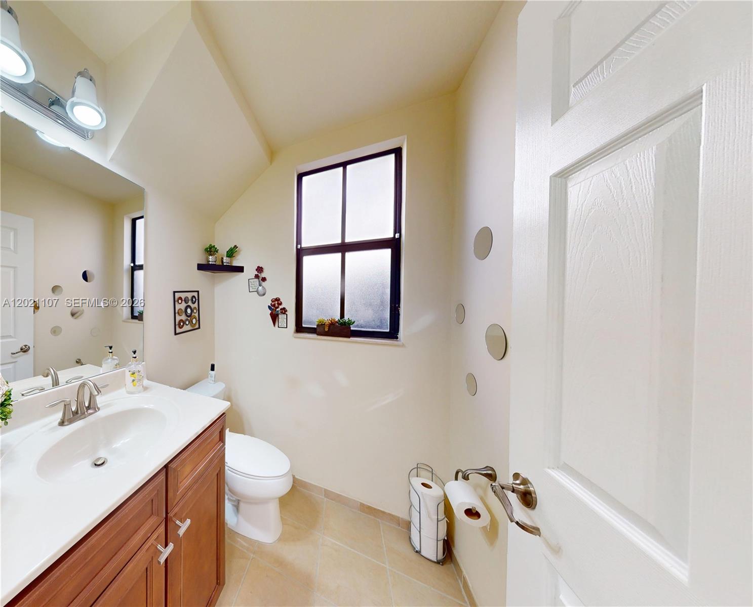 8610 NW 101st Place gallery image #32