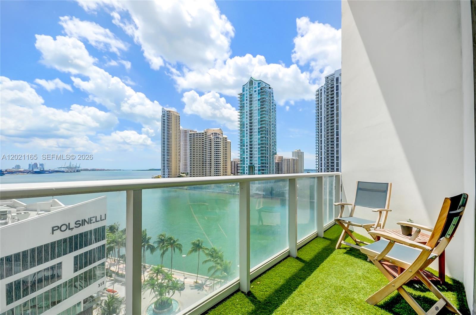 300 S Biscayne Bluv