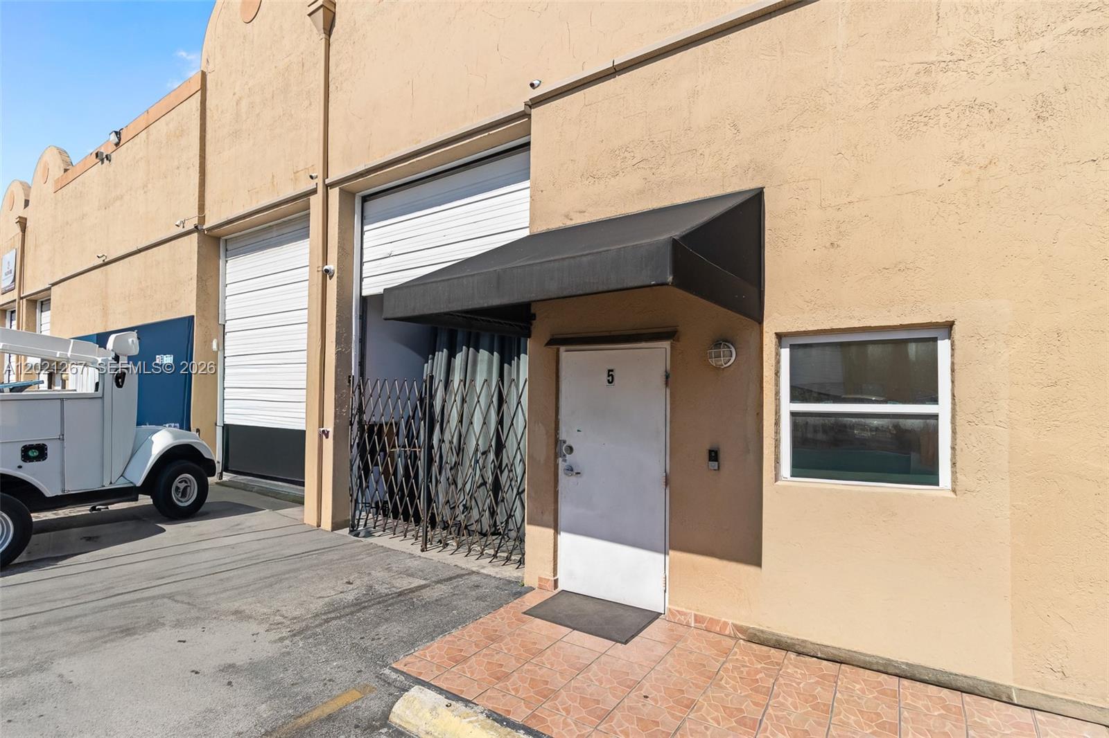 1745 W 37th Street
