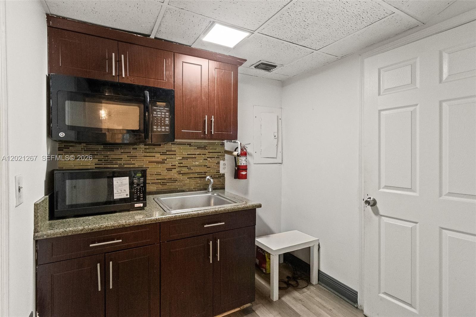 1745 W 37th Street