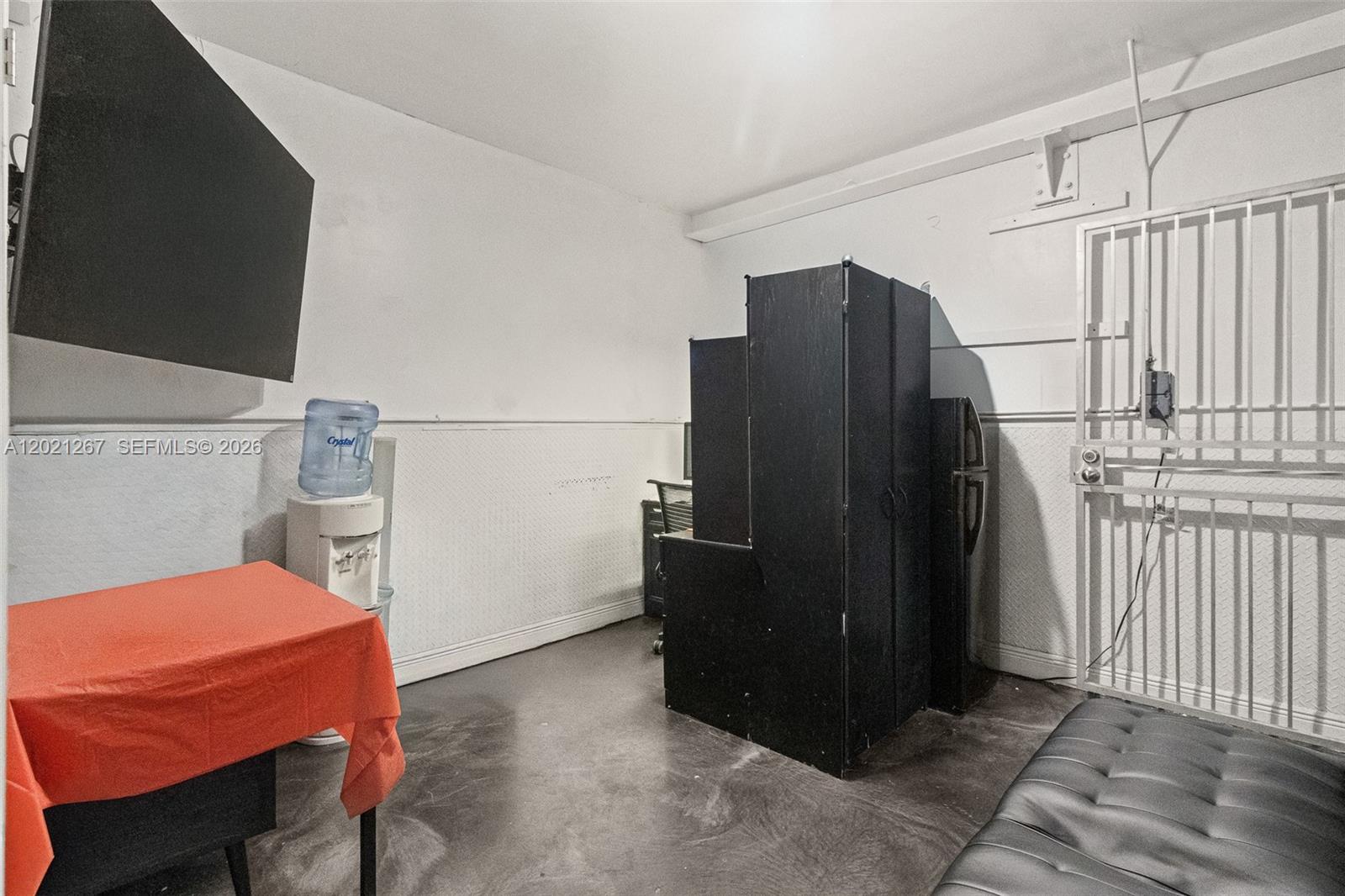 1745 W 37th Street