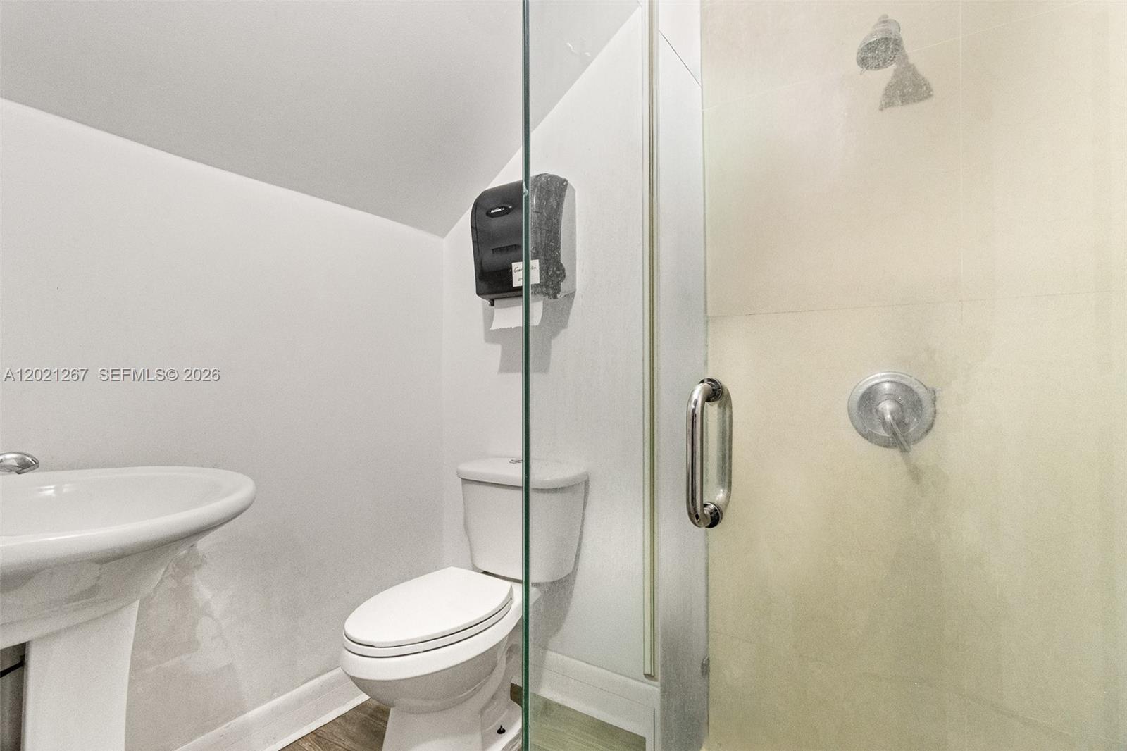 1745 W 37th Street
