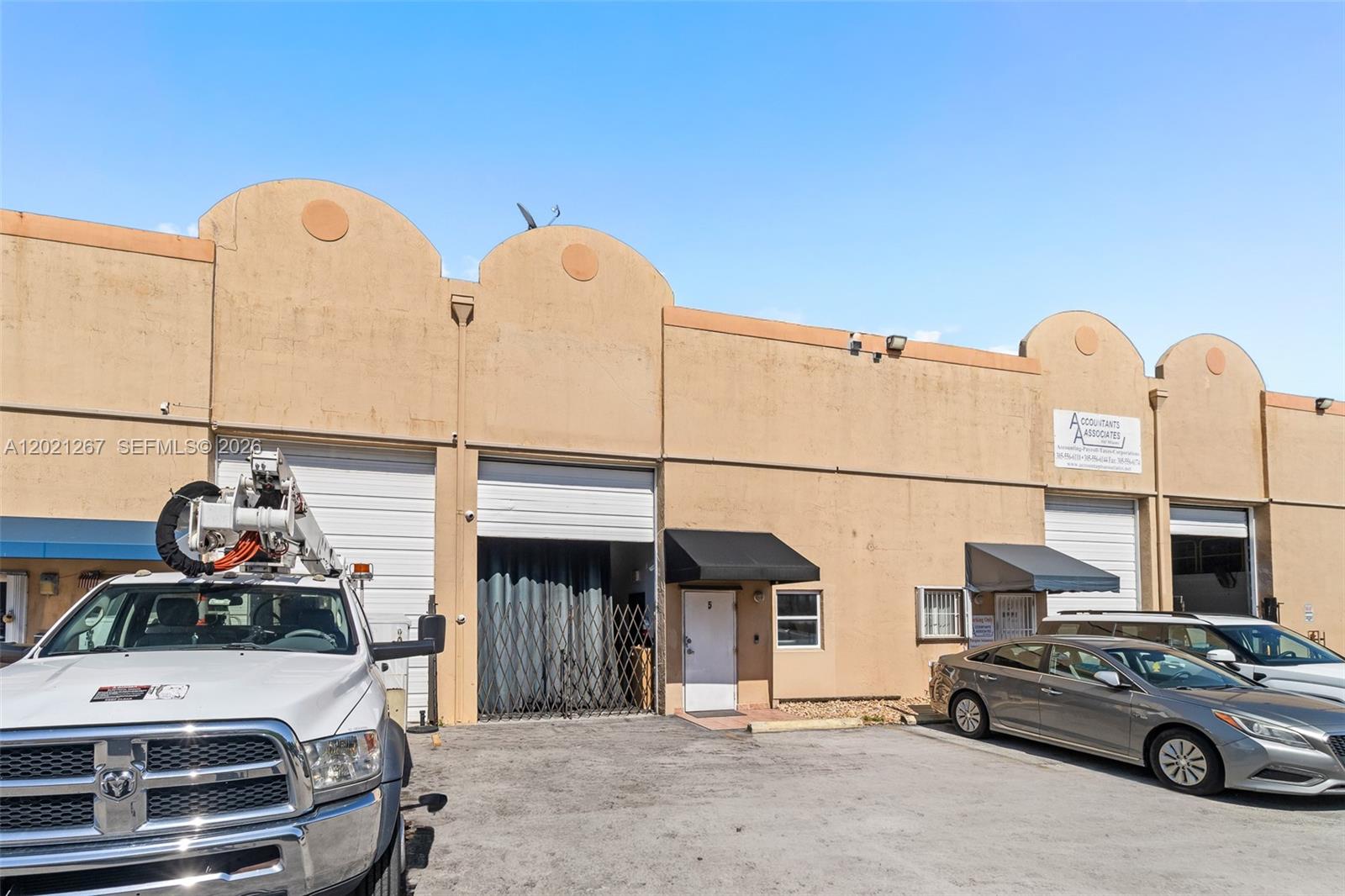 1745 W 37th Street