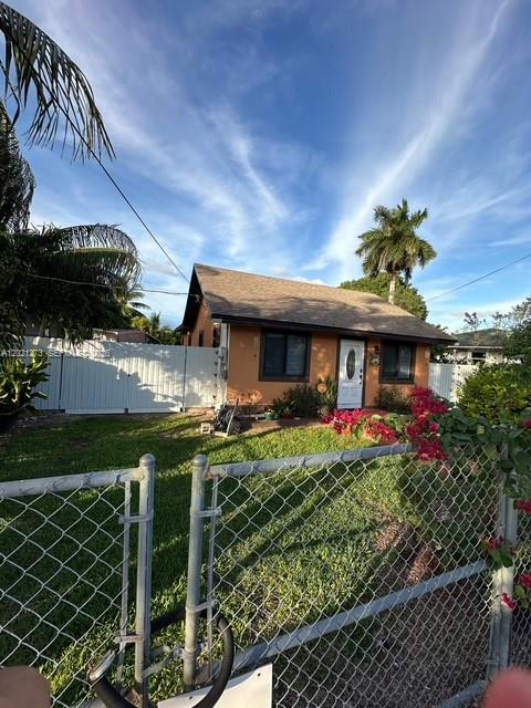 320 NW 2nd Street